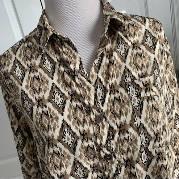 Ellen Tracy Button Down Printed Top - Picture 3 of 12